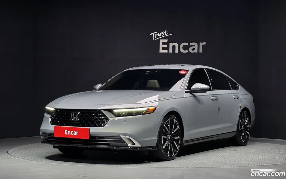 Honda Accord 2.0 2025 — photo 1, buy with delivery to Moscow