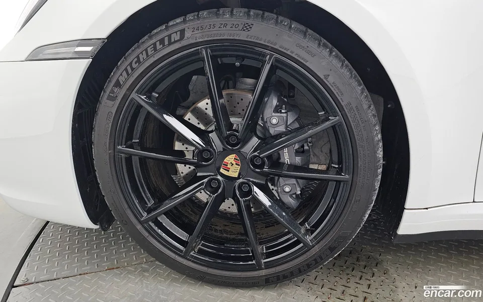 Porsche 911 (992) 4 2024 — thumbnail 5