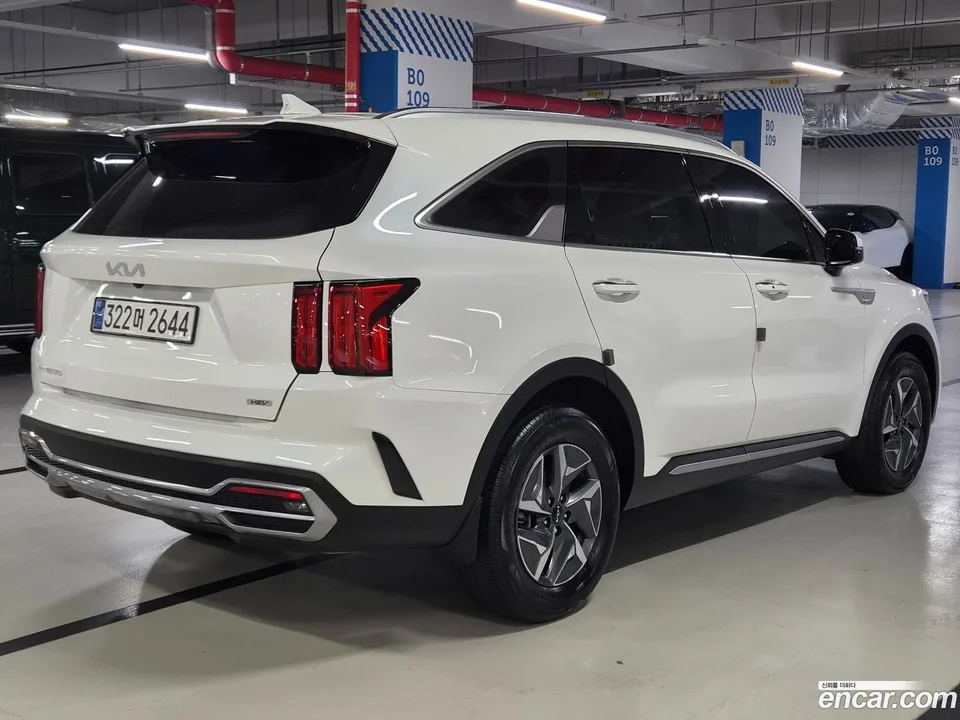 Kia Sorento HEV 1.6 4WD 2023 — thumbnail 3