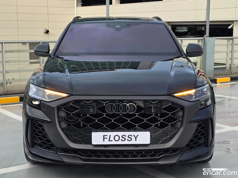Audi RSQ8 (4M) 4.0 TFSI 2025 — thumbnail 3