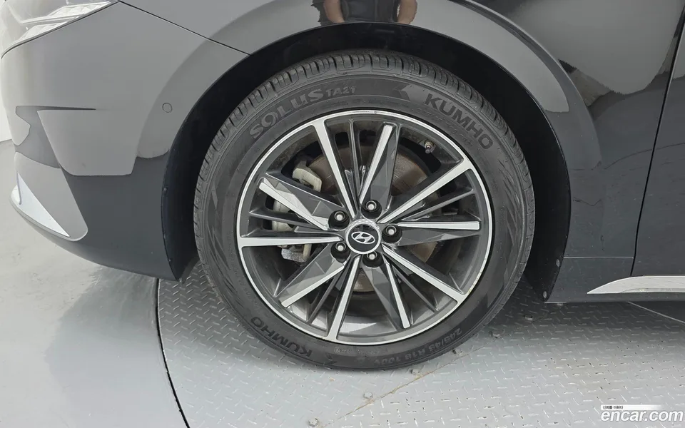 Hyundai Grandeur IG 3.3 2022 — thumbnail 2