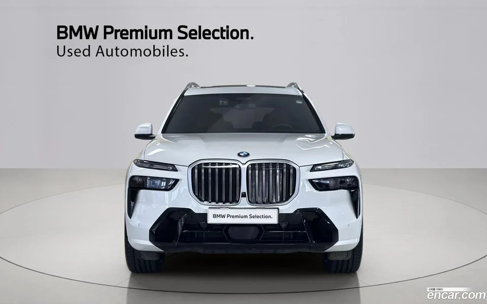 BMW X7 xDrive 40i M 6 2025 — thumbnail 3