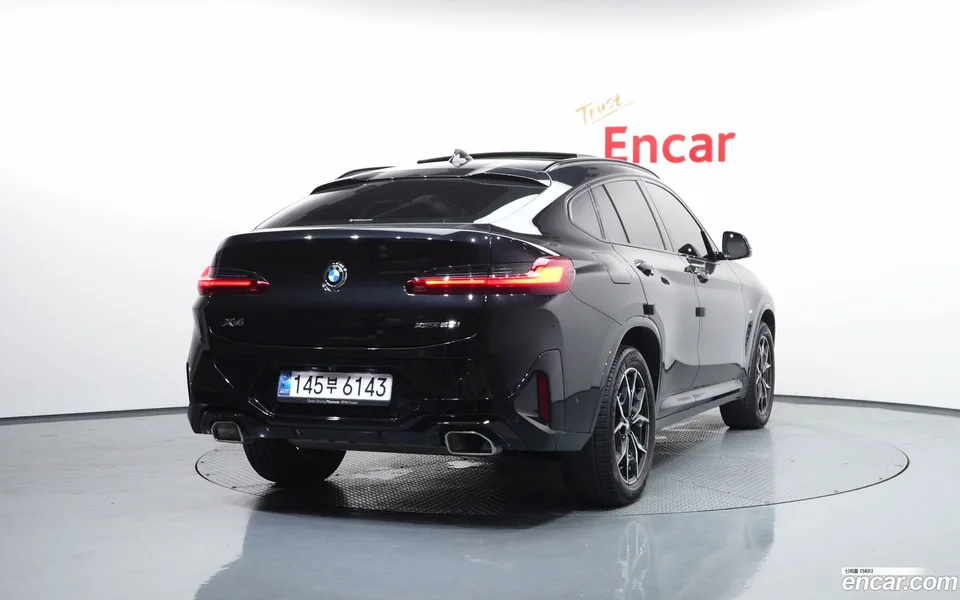 BMW X4 xDrive20i M 2024 — thumbnail 4