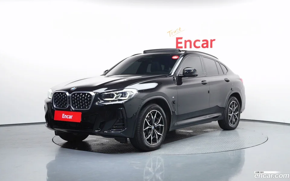 BMW X4 xDrive20i M 2024 — photo 1, buy with delivery to Moscow