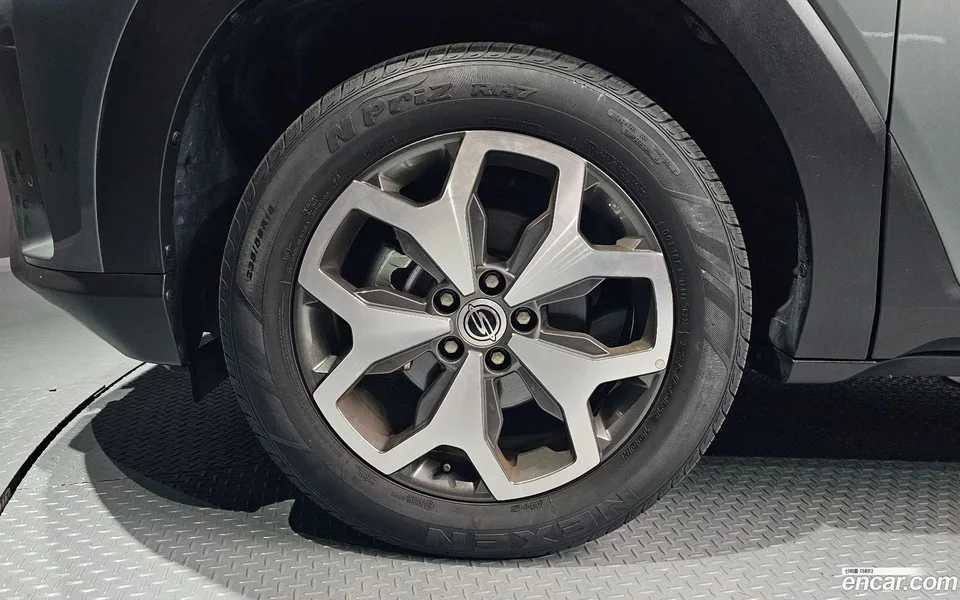 KG Mobility Torres 1.5 2WD 2022 — thumbnail 5