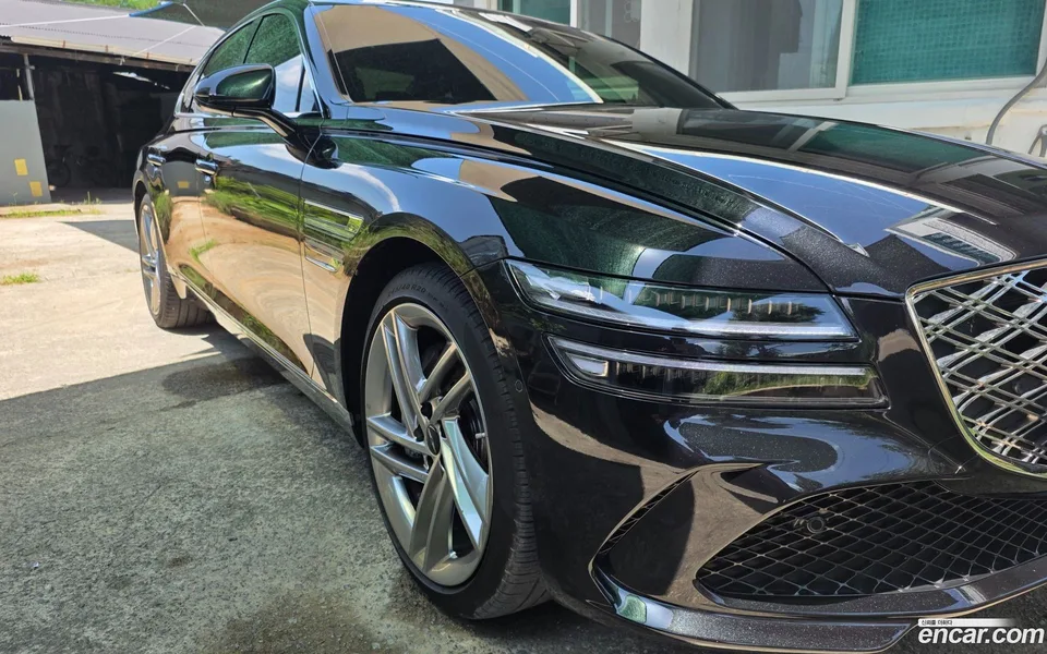 Genesis G80 2.5 AWD 2025 — thumbnail 2