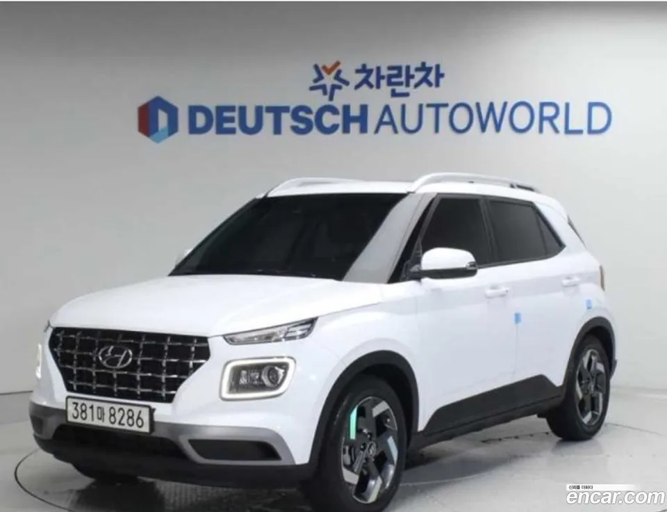 Hyundai Venue 1.6 2022 — photo 1, buy with delivery to Moscow