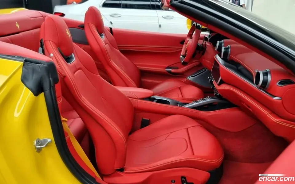 Ferrari Portofino M 3.9 V8 2022 — thumbnail 2
