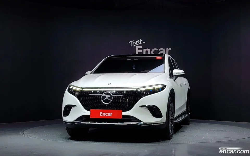 Mercedes-Benz EQS SUV EQS450 4MATIC 2024 — thumbnail 3
