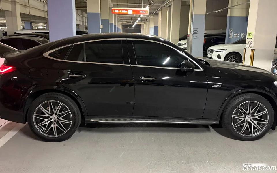 Mercedes-Benz GLC-Class AMG GLC43 4MATIC 2025 — thumbnail 4