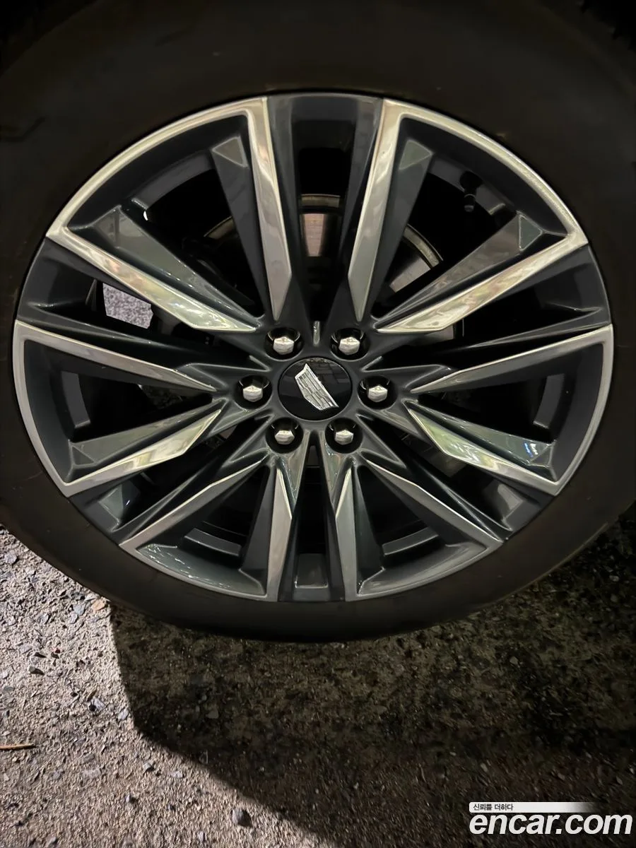 Cadillac Escalade 6.2 ESV 2023 — thumbnail 2