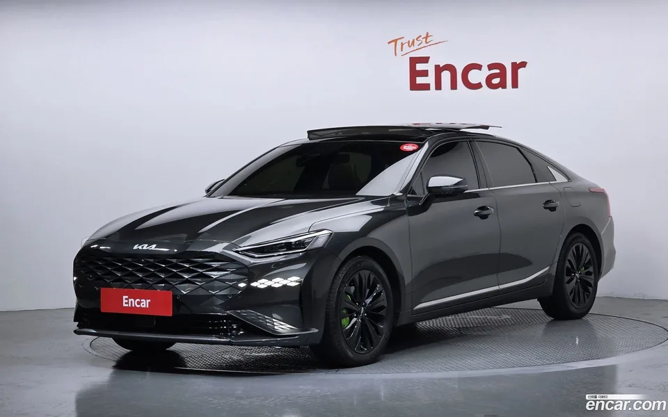 Kia K8 Hybrid 2023 — photo 1, buy with delivery to Moscow