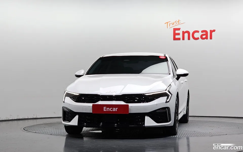 Kia K5 2.0 2024 — thumbnail 3