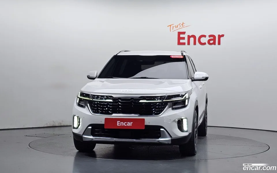 Kia Seltos 2.0 2WD 2023 — thumbnail 3