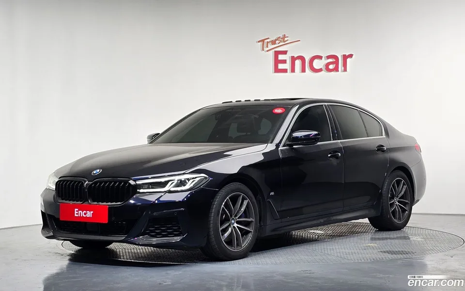 BMW 5 Series 520i M 2023 — photo 1, buy with delivery to Moscow