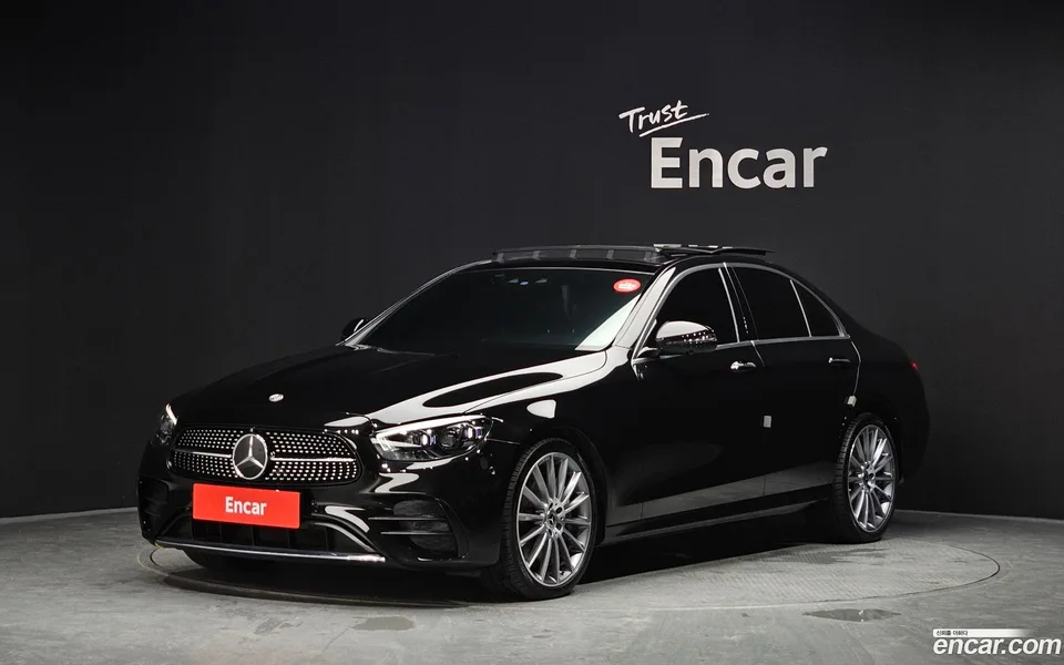 Mercedes-Benz E-Class E350 4MATIC AMG Line 2022 — photo 1, buy with delivery to Moscow