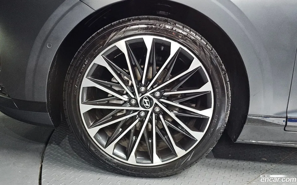 Hyundai Grandeur Hybrid 2023 — thumbnail 5