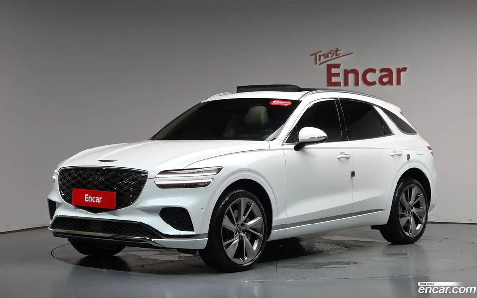 Genesis GV70 2.5T AWD 2025 — photo 1, buy with delivery to Moscow