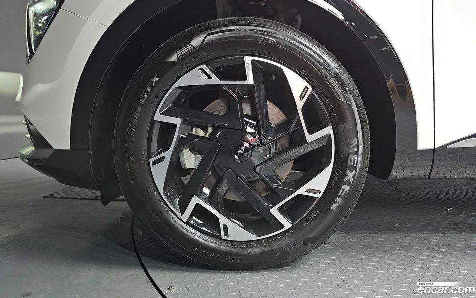 Kia Sportage 1.6 2WD 2022 — thumbnail 2