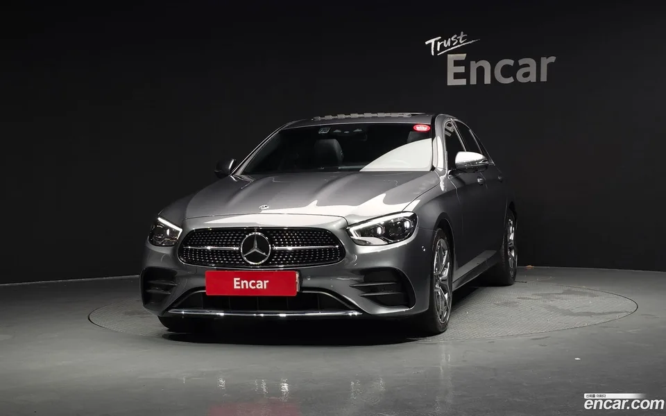 Mercedes-Benz E-Class E220d 4MATIC AMG Line 2022 — thumbnail 3