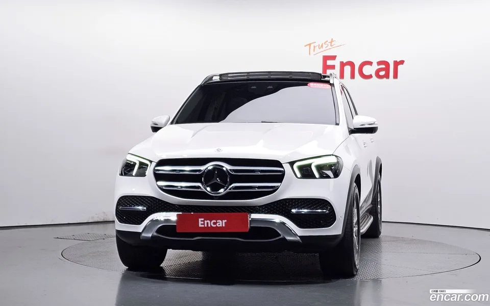 Mercedes-Benz GLE-Class GLE300d 4MATIC 2023 — thumbnail 3