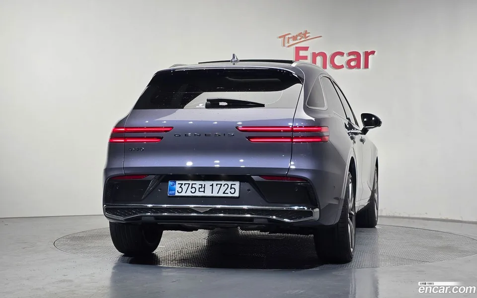 Genesis GV70 2.5T 2WD 2025 — thumbnail 4