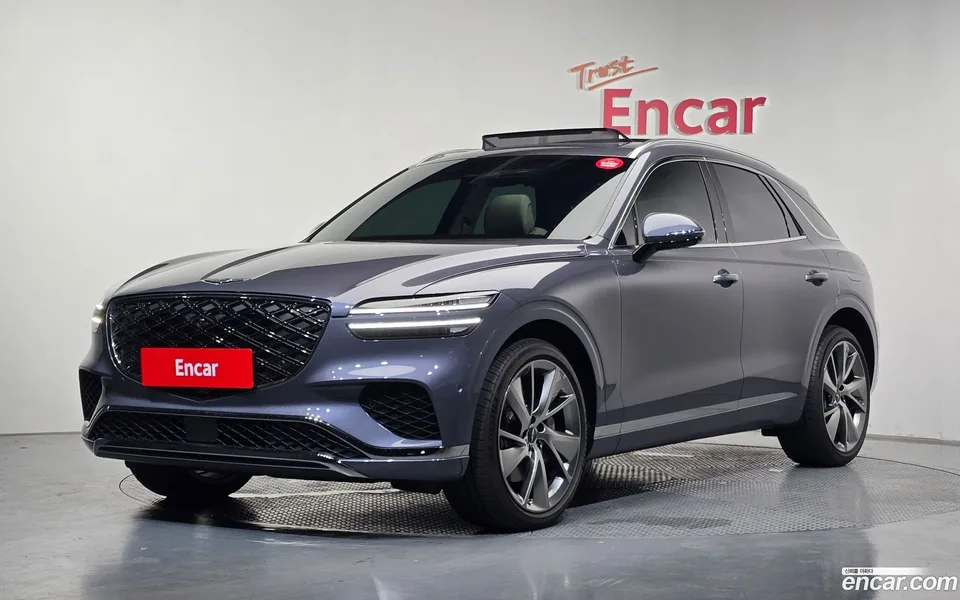 Genesis GV70 2.5T 2WD 2025 — photo 1, buy with delivery to Moscow