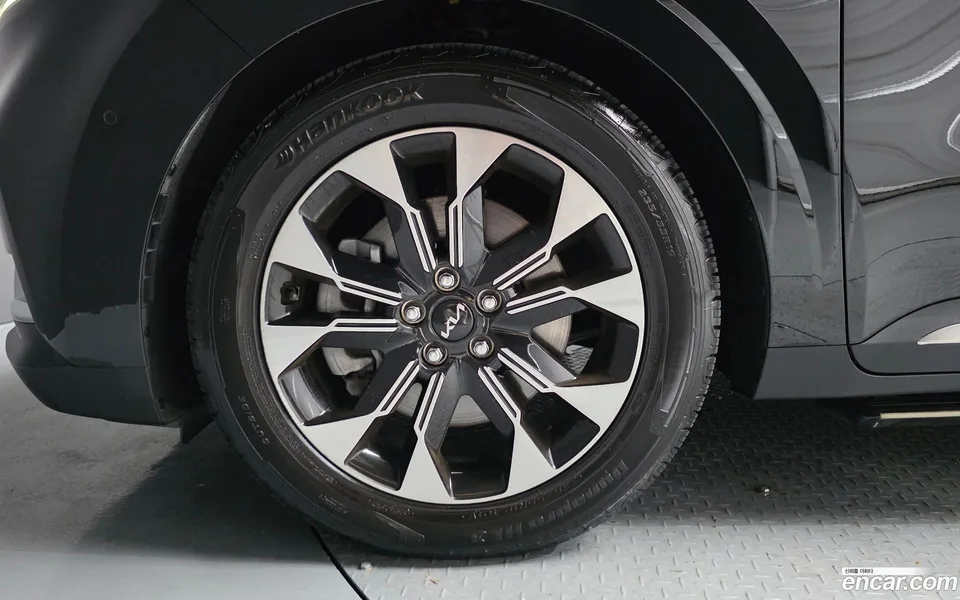 Kia Carnival 9 () 2023 — thumbnail 2