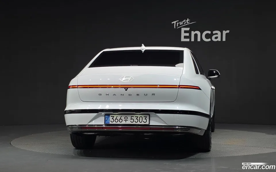 Hyundai Grandeur Hybrid 2025 — thumbnail 4