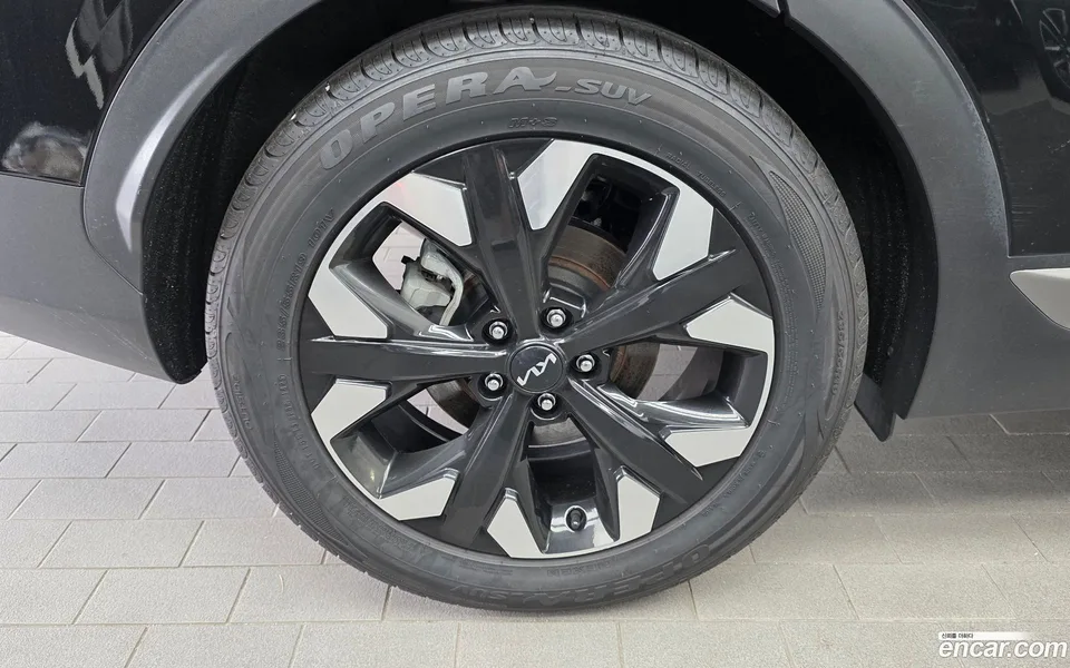 Kia Sportage 2.0 2WD 2022 — thumbnail 2