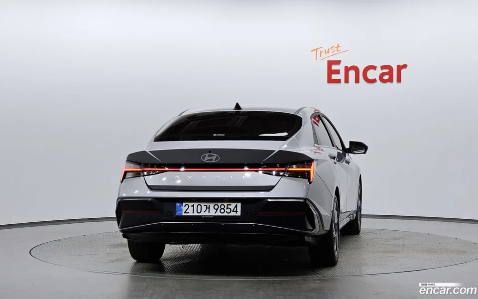 Hyundai Avante CN7 Hybrid 2025 — миниатюра 4