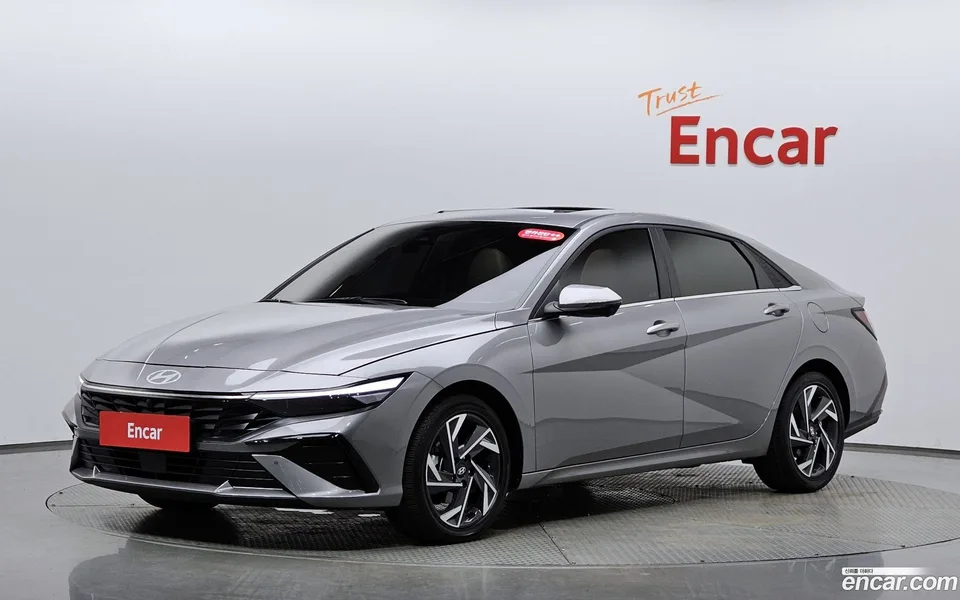 Hyundai Avante CN7 Hybrid 2025 — фото 1, купить с доставкой в Москву