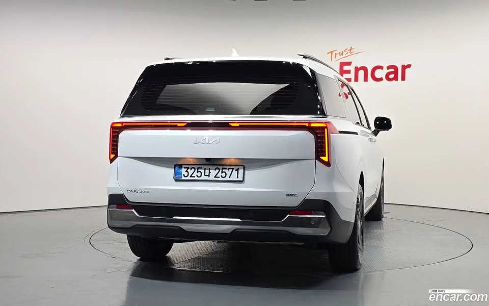Kia Carnival HEV 9 2025 — thumbnail 4