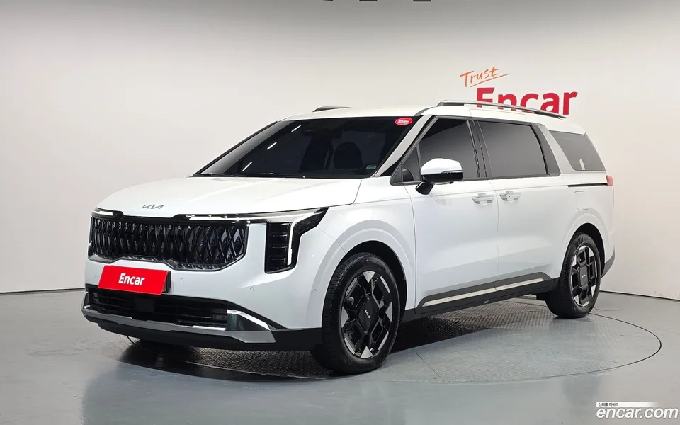 Kia Carnival HEV 9 2025 — photo 1, buy with delivery to Moscow