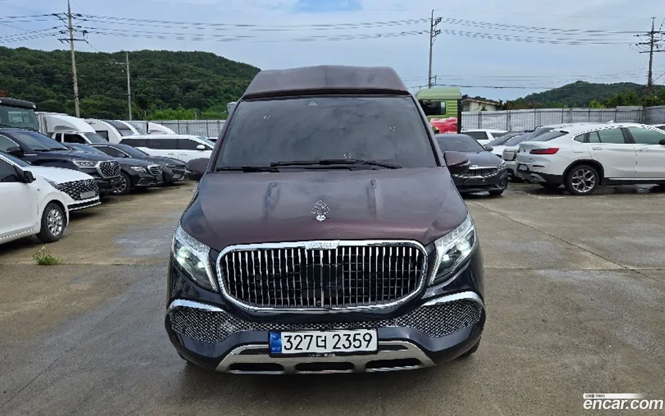 Mercedes-Benz V-Class V220 CDI 2023 — photo 1, buy with delivery to Moscow