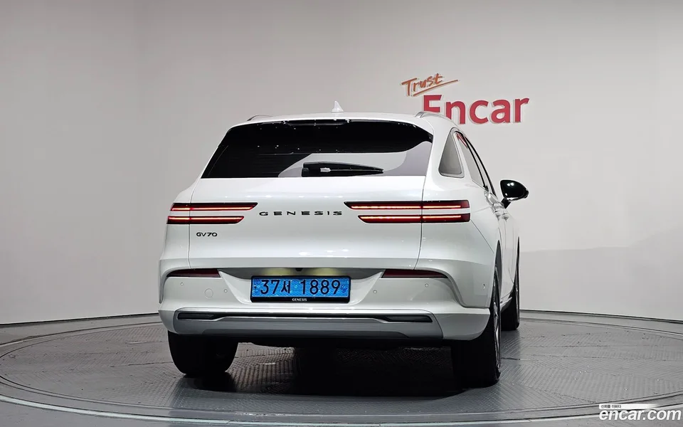 Genesis Electrified GV70 e-AWD 2023 — thumbnail 4