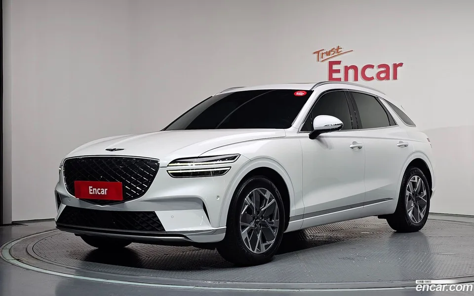 Genesis Electrified GV70 e-AWD 2023 — photo 1, buy with delivery to Moscow