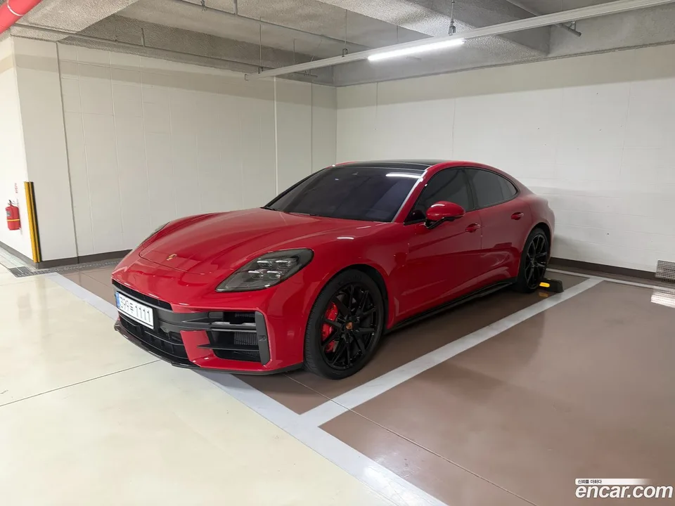 Porsche Panamera (976) 4.0 GTS 2025 — photo 1, buy with delivery to Moscow