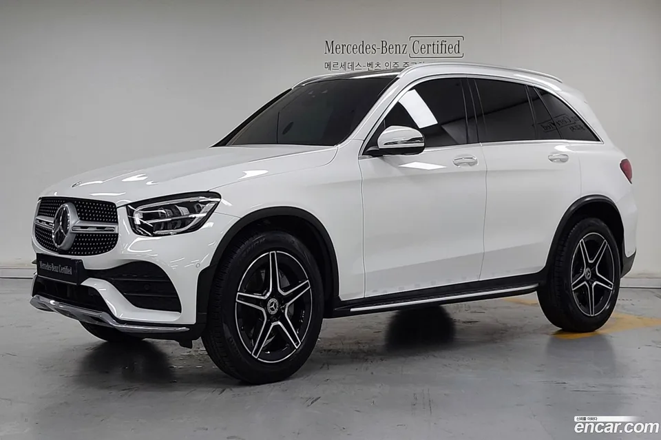Mercedes-Benz GLC-Class GLC300 4MATIC 2022 — photo 1, buy with delivery to Moscow