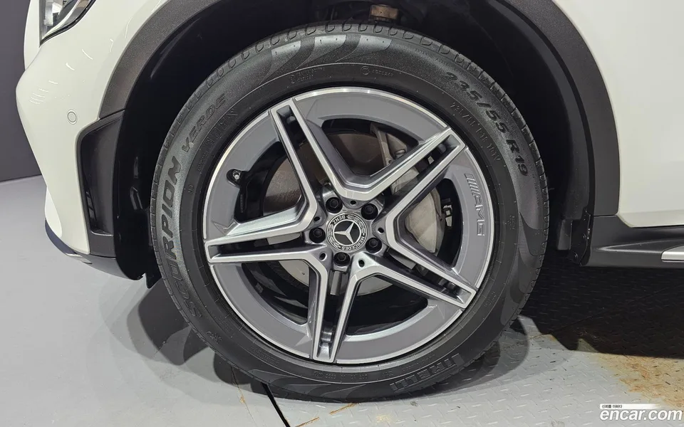 Mercedes-Benz GLC-Class GLC220 d 4MATIC 2023 — thumbnail 2