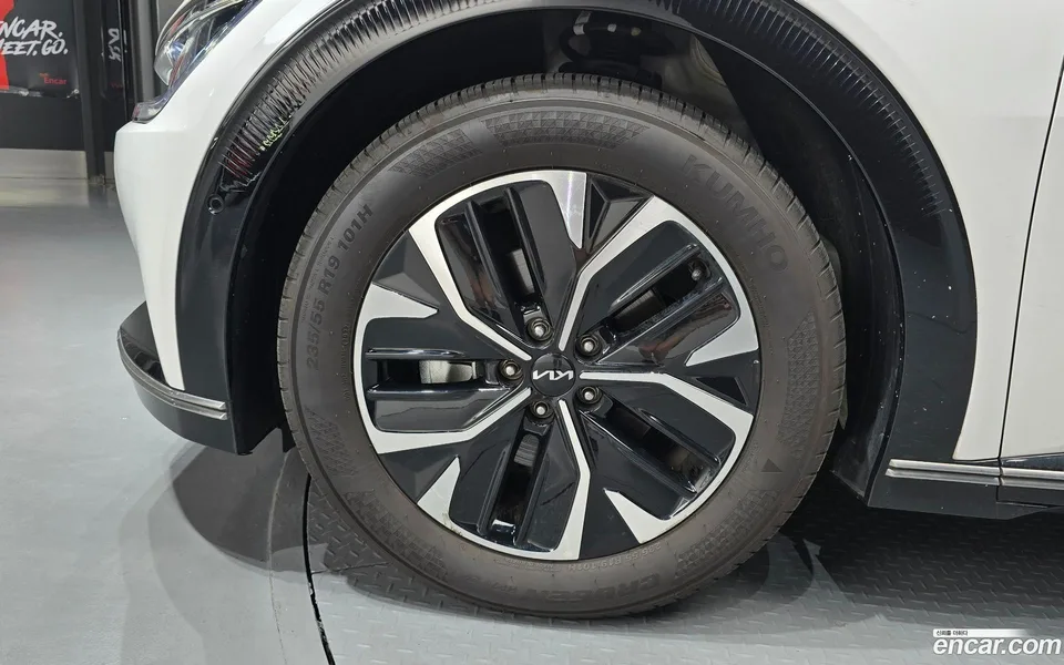 Kia EV6 2022 — thumbnail 2