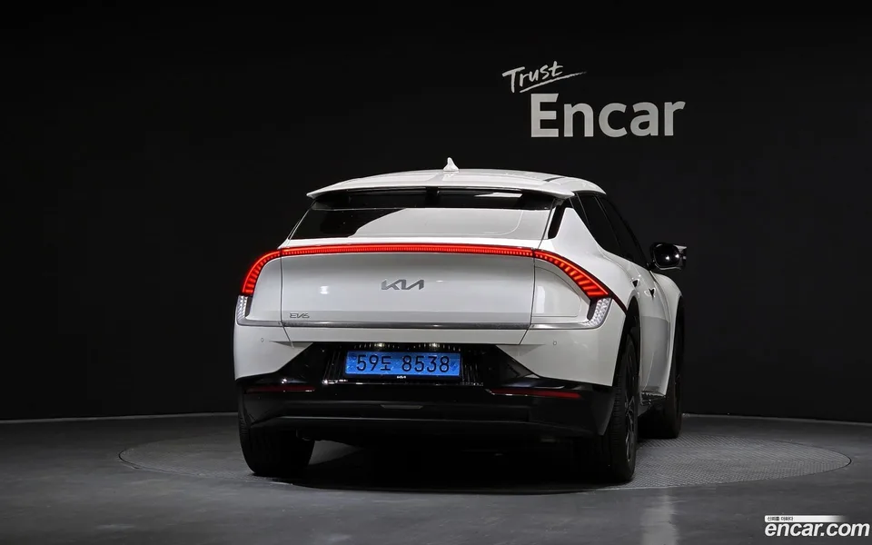 Kia EV6 2022 — thumbnail 4