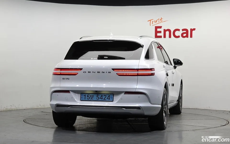 Genesis Electrified GV70 e-AWD 2022 — thumbnail 4