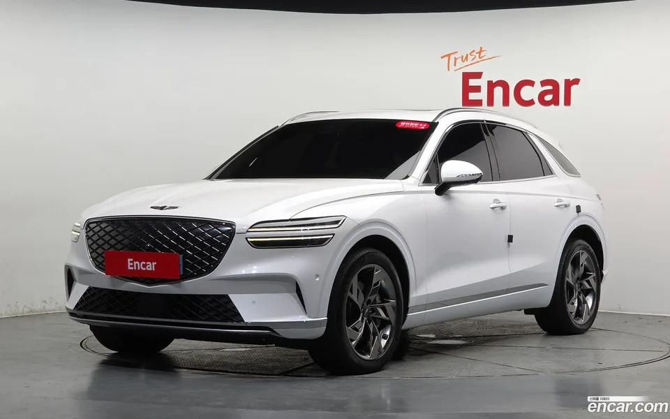 Genesis Electrified GV70 e-AWD 2022 — photo 1, buy with delivery to Moscow