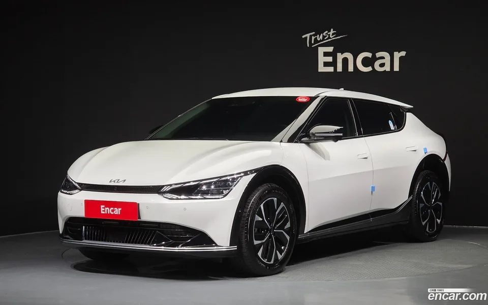 Kia EV6 2024 — photo 1, buy with delivery to Moscow