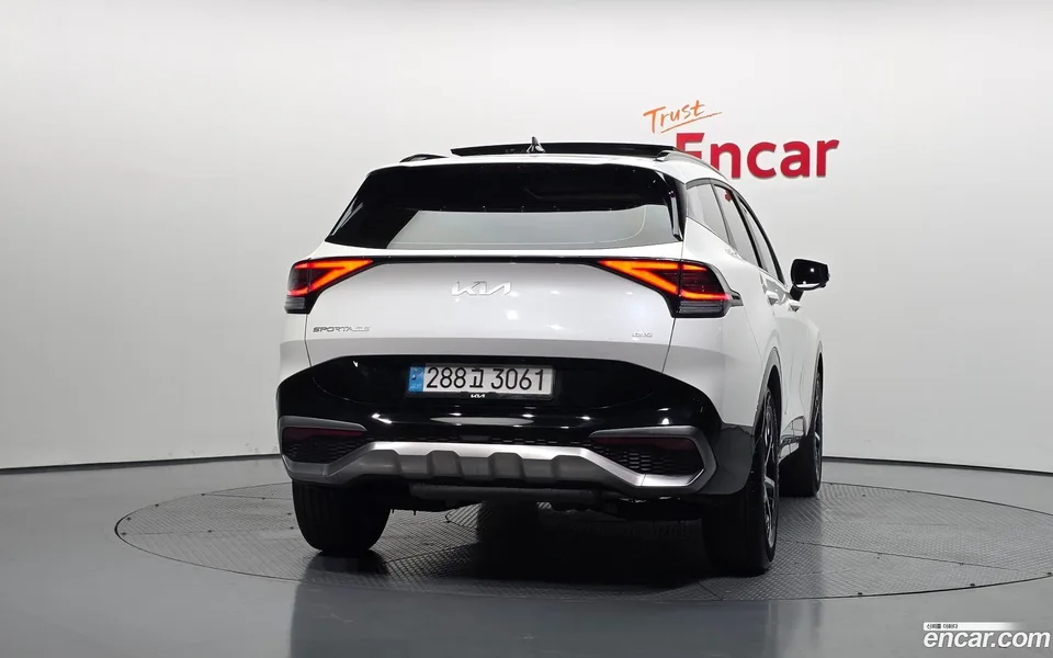 Kia Sportage Hybrid 2WD 2023 — thumbnail 4
