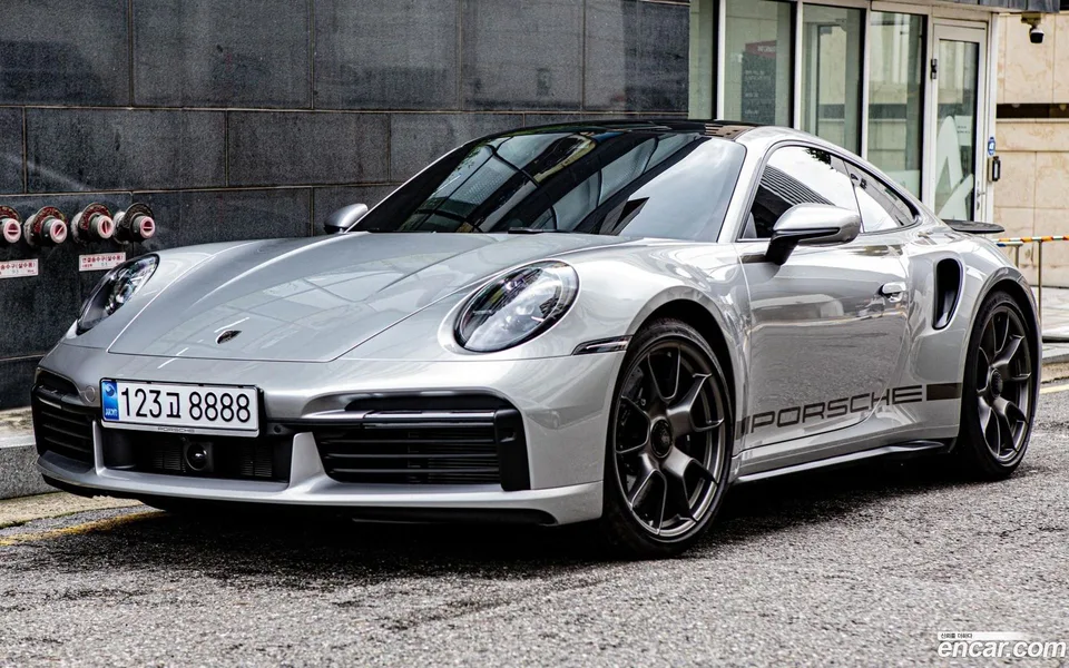 Porsche 911 (992) 50 2025 — photo 1, buy with delivery to Moscow