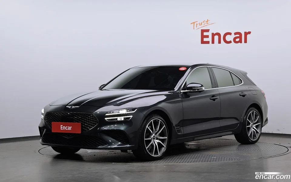 Genesis G70 Shooting Brake 2.0T 4WD 2022 — photo 1, buy with delivery to Moscow