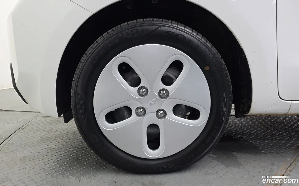 Kia Ray EV 2023 — миниатюра 2