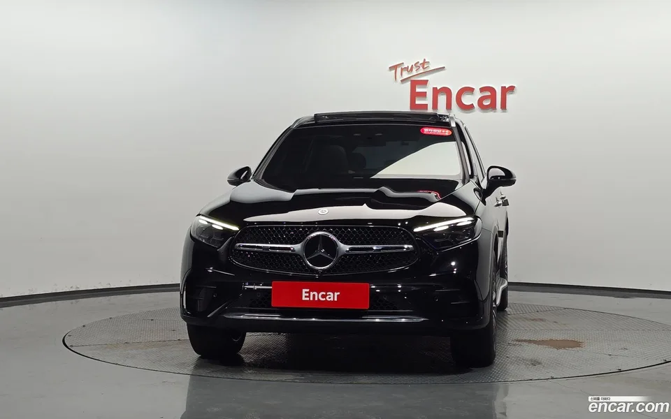Mercedes-Benz GLC-Class GLC300 4MATIC AMG Line 2023 — thumbnail 3